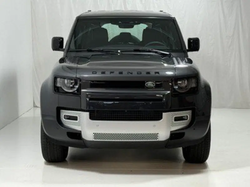 Land Rover Defender nuova a Bolzano (8)