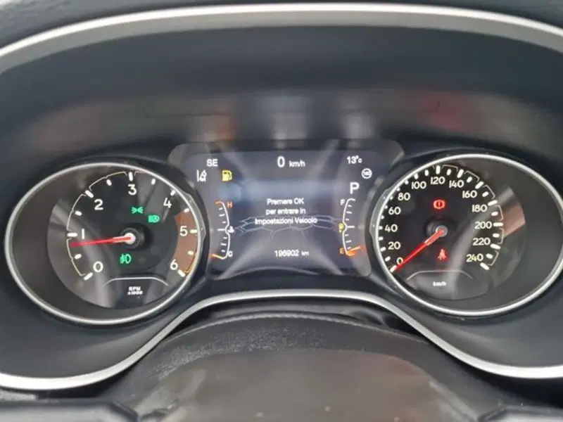 Jeep Compass usata a Salerno (11)