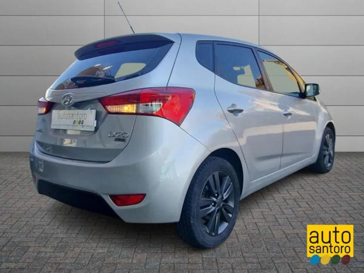 Hyundai ix20 usata a Salerno (3)