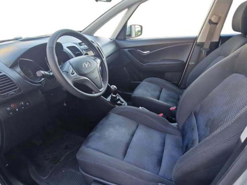 Hyundai ix20 usata a Salerno (9)