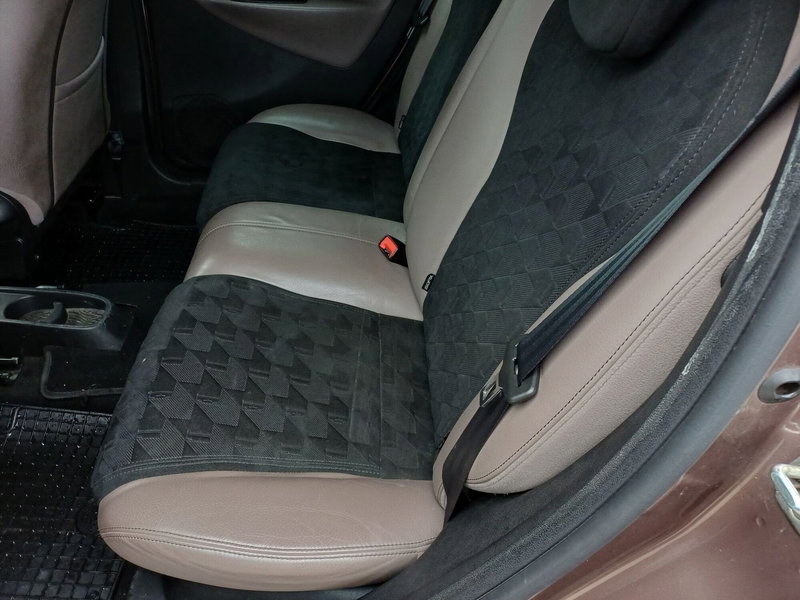 Lancia Ypsilon usata a Modena (11)