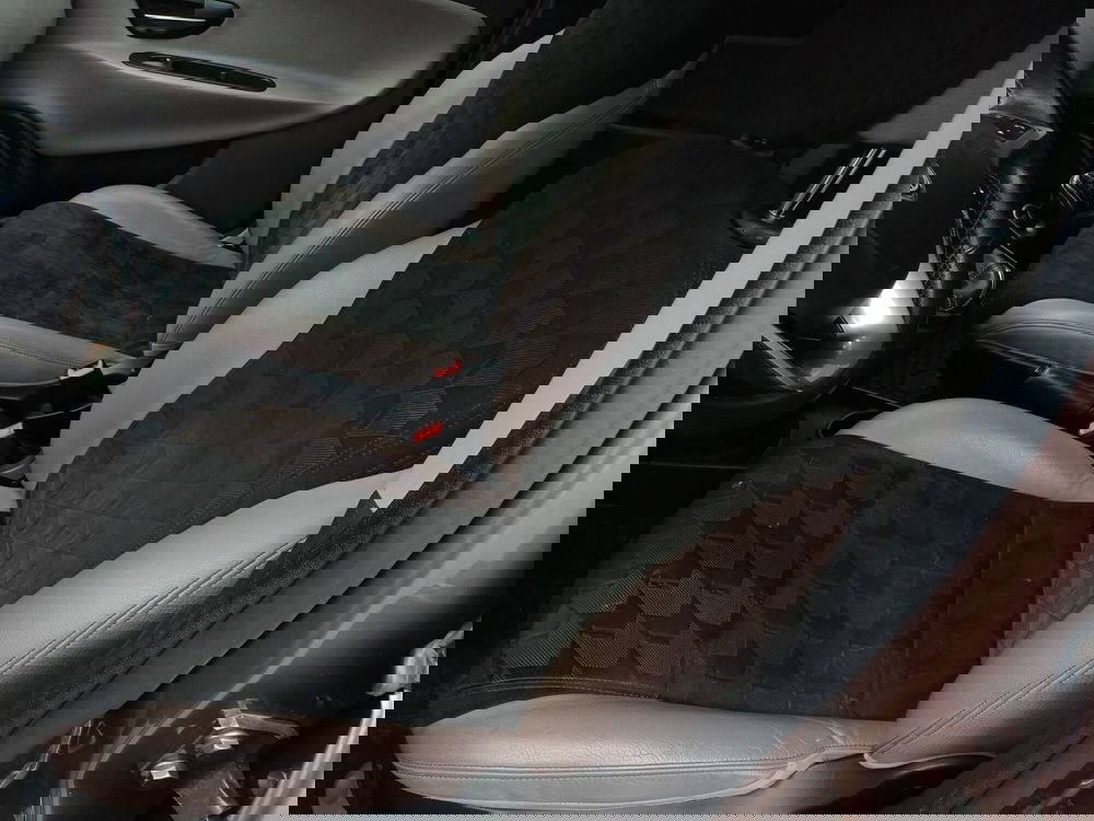 Lancia Ypsilon usata a Modena (12)