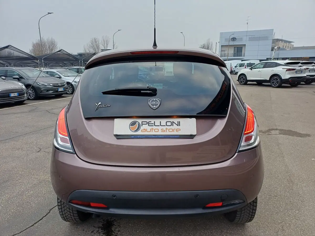 Lancia Ypsilon usata a Modena (6)