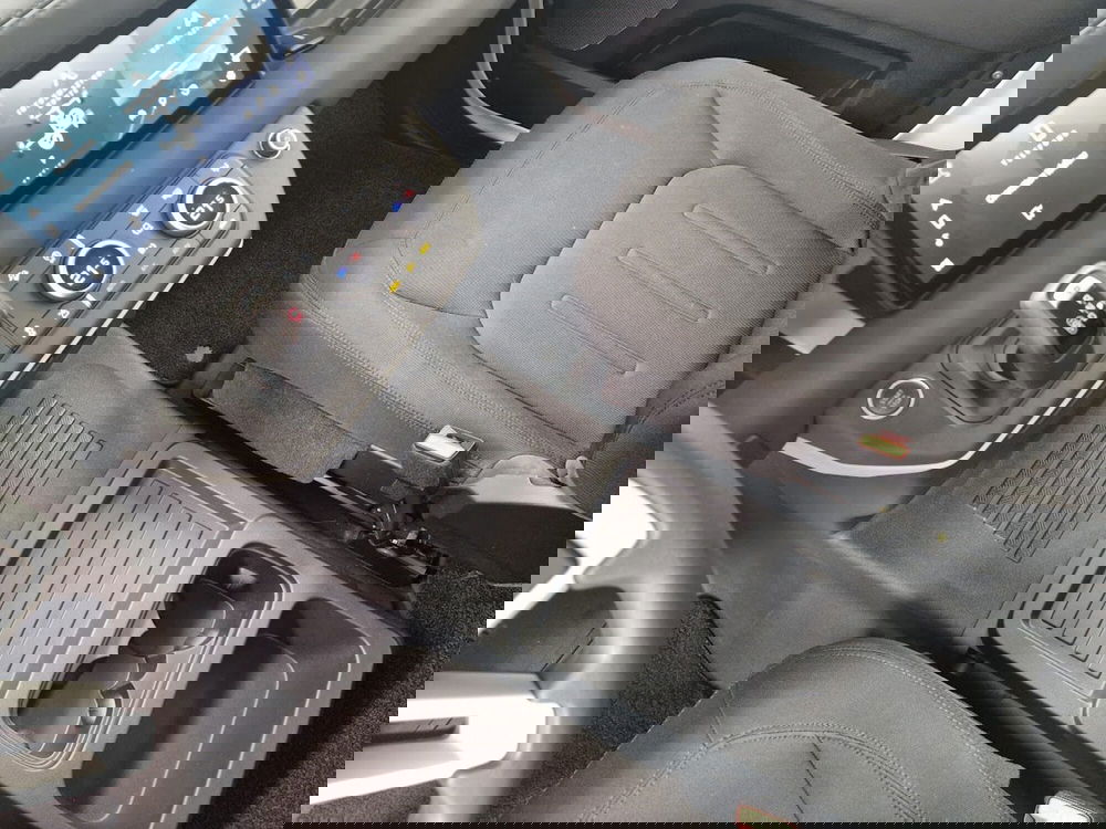 Land Rover Defender usata a Novara (11)