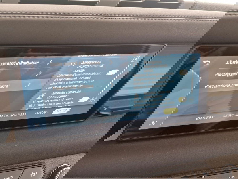 Land Rover Defender usata a Novara (16)