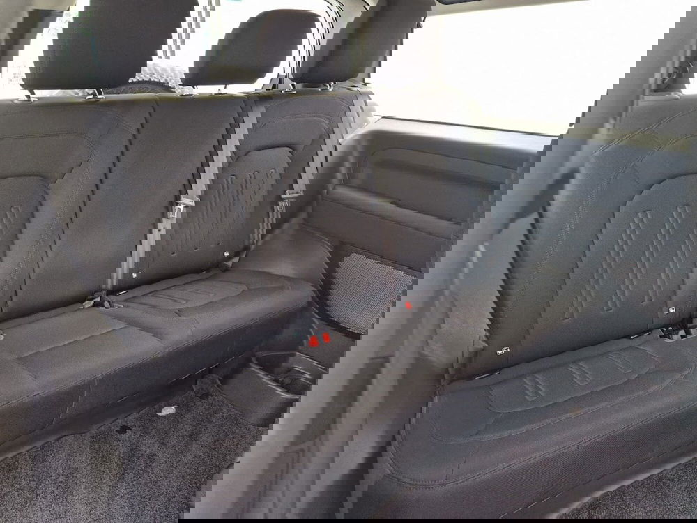 Land Rover Defender usata a Novara (5)