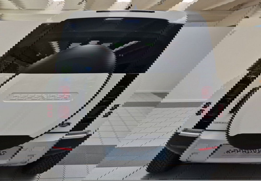 Land Rover Defender usata a Novara (7)