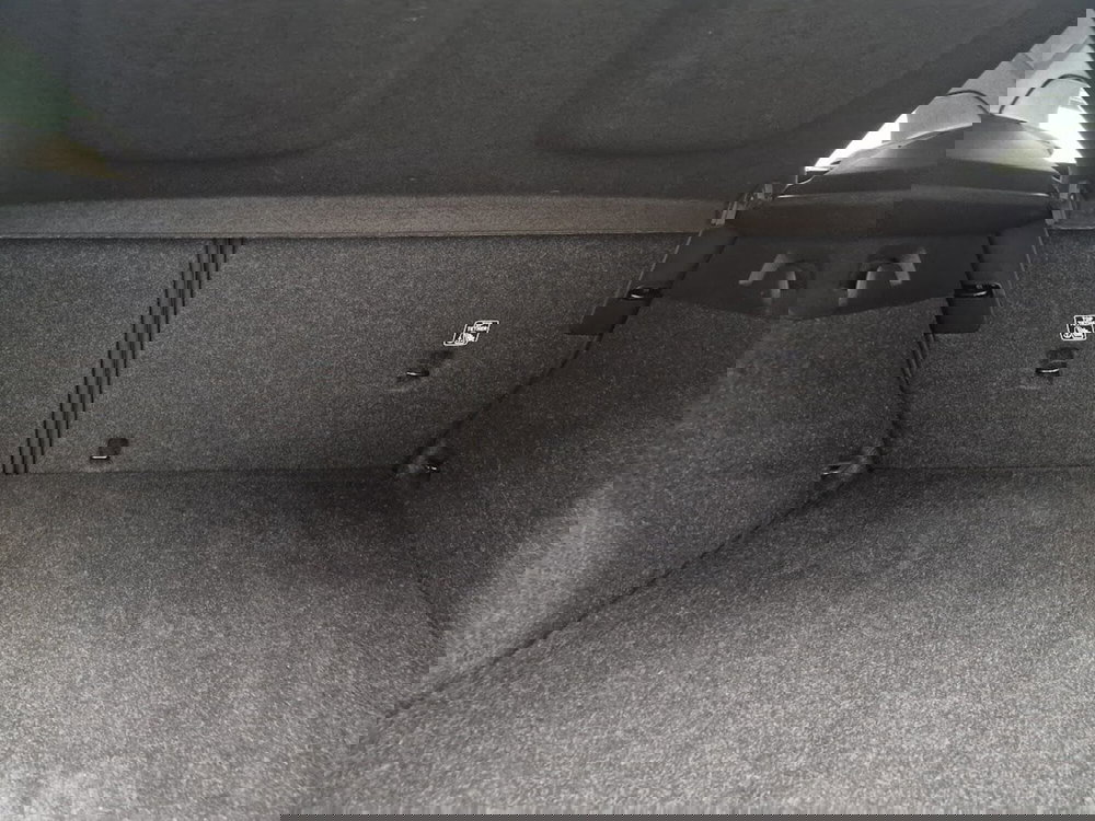 Volvo XC40 usata a Novara (17)