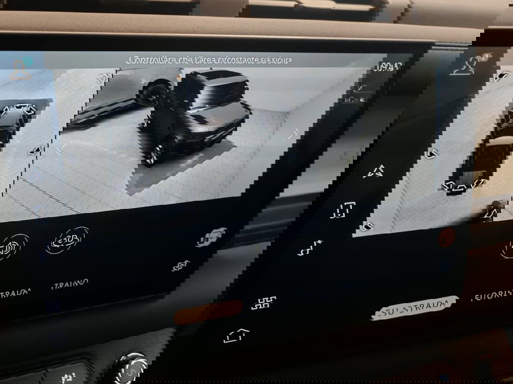 Land Rover Defender usata a Novara (13)