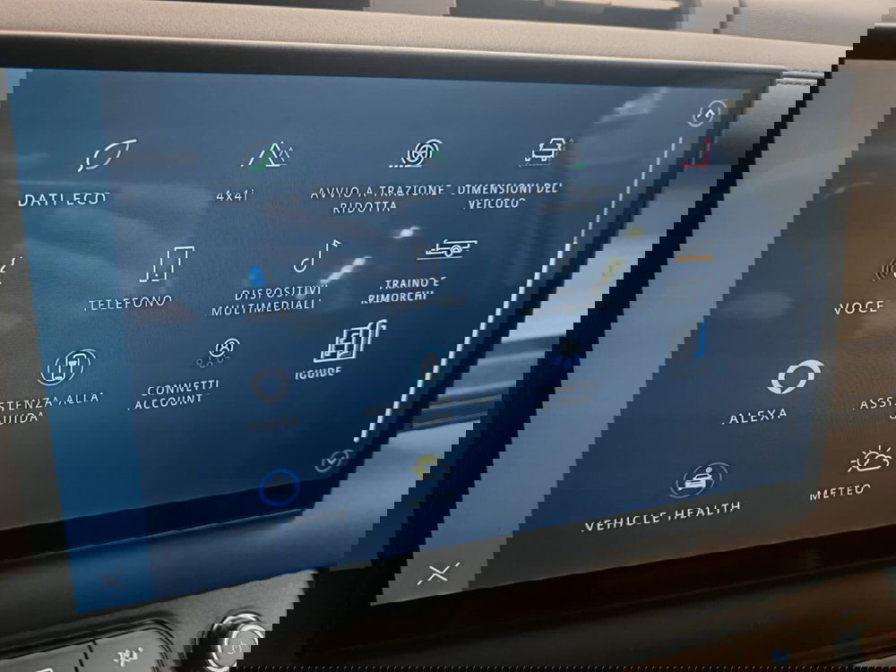 Land Rover Defender usata a Novara (19)