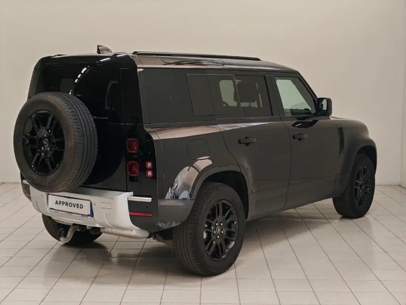 Land Rover Defender usata a Novara (2)