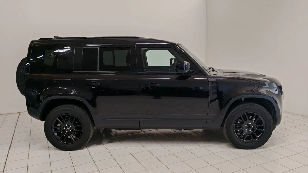 Land Rover Defender usata a Novara (6)