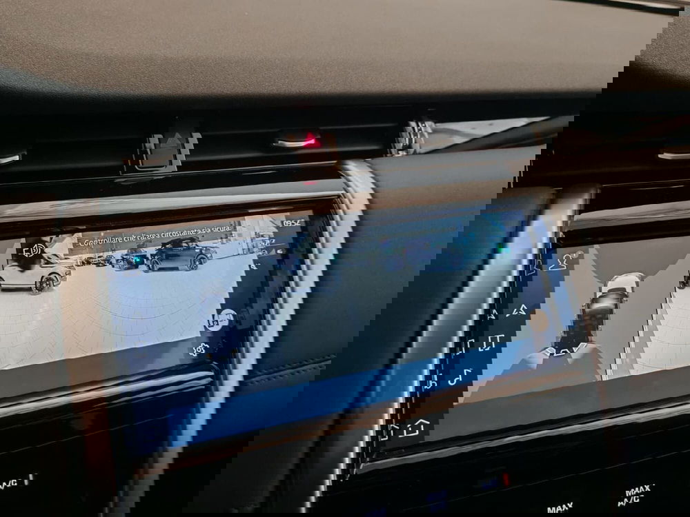 Land Rover Discovery Sport usata a Novara (14)