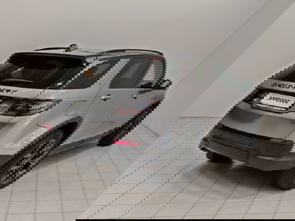 Land Rover Discovery Sport usata a Novara (2)
