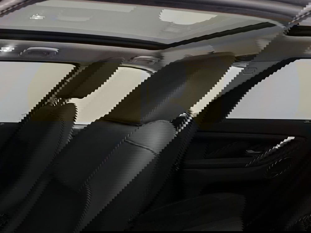 Land Rover Discovery Sport usata a Novara (6)