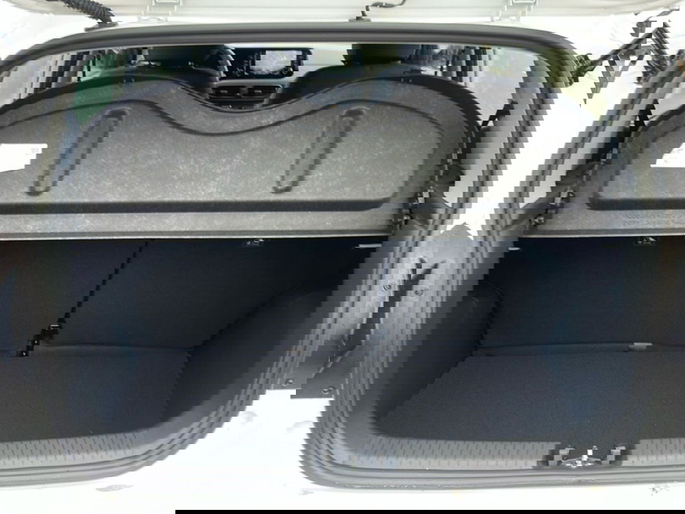 Hyundai i10 nuova a Roma (10)