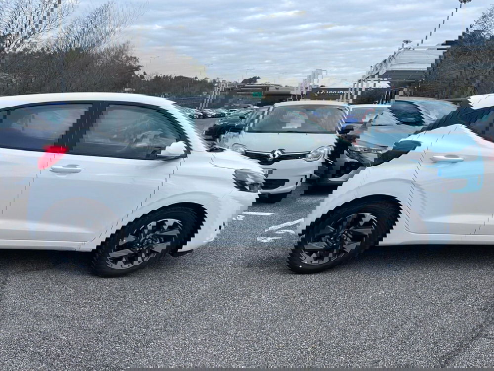 Hyundai i10 nuova a Roma (8)