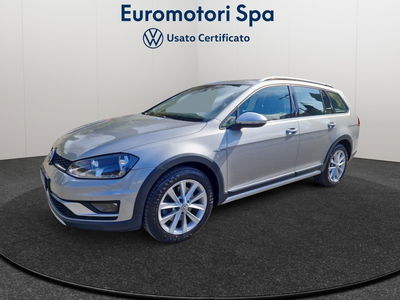 Volkswagen Golf Variant Alltrack 2.0 TDI 184CV DSG 4MOTION BMT del 2015 usata a Monteriggioni