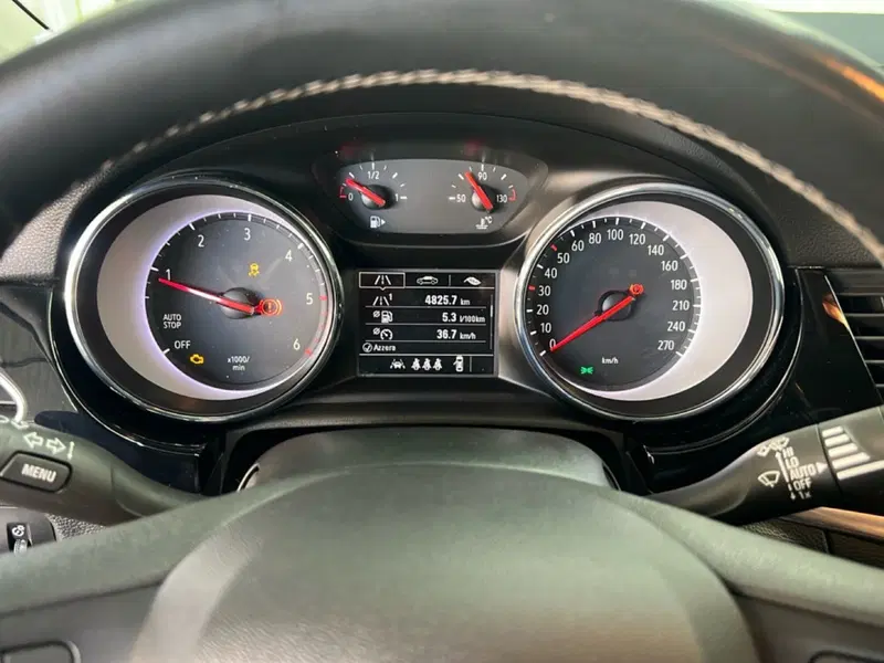 Opel Astra usata a Roma (18)
