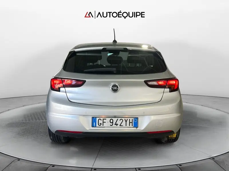 Opel Astra usata a Roma (4)