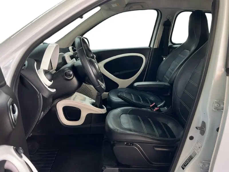 smart forfour usata a Roma (14)