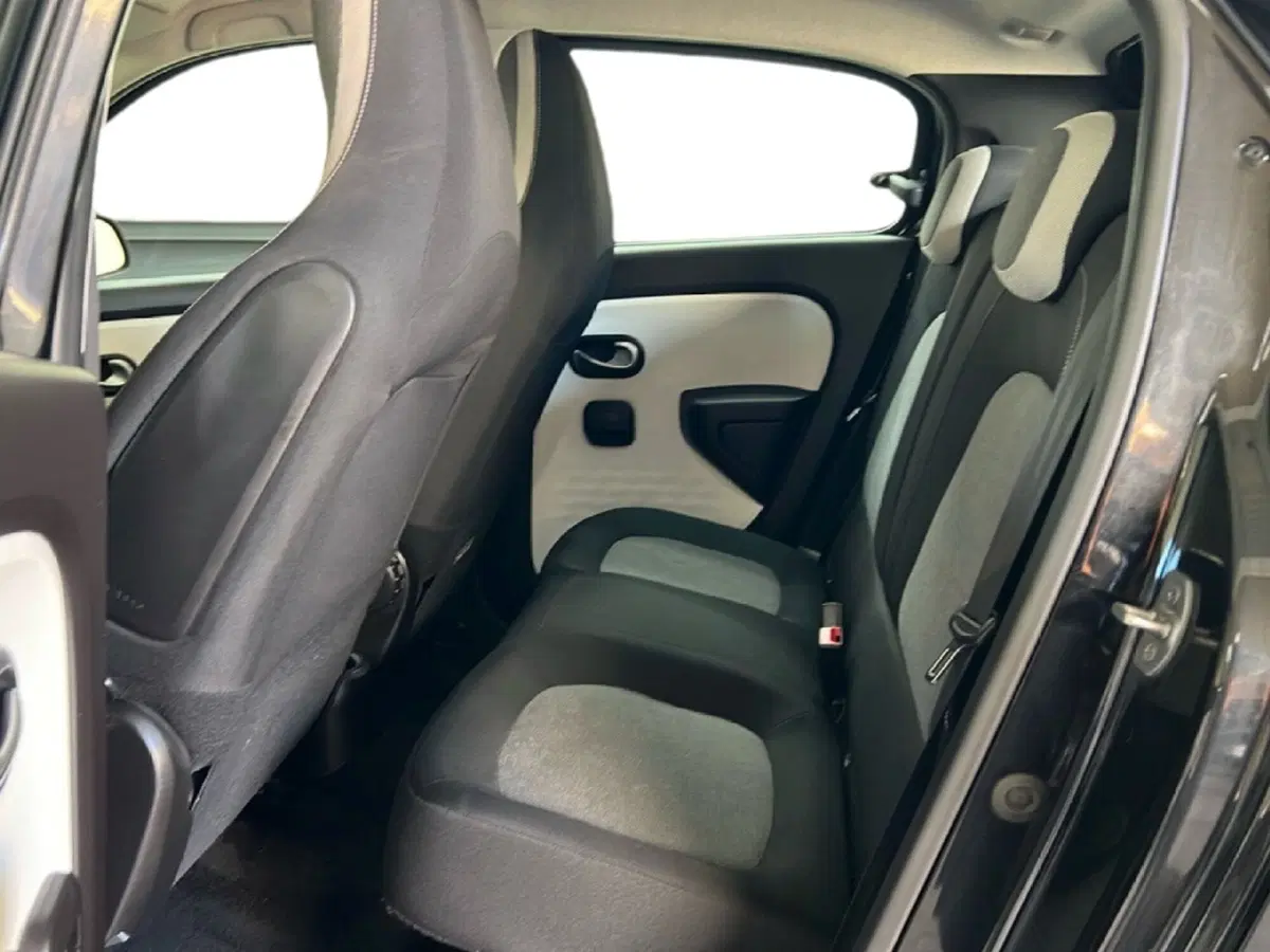 Renault Twingo usata a Roma (11)