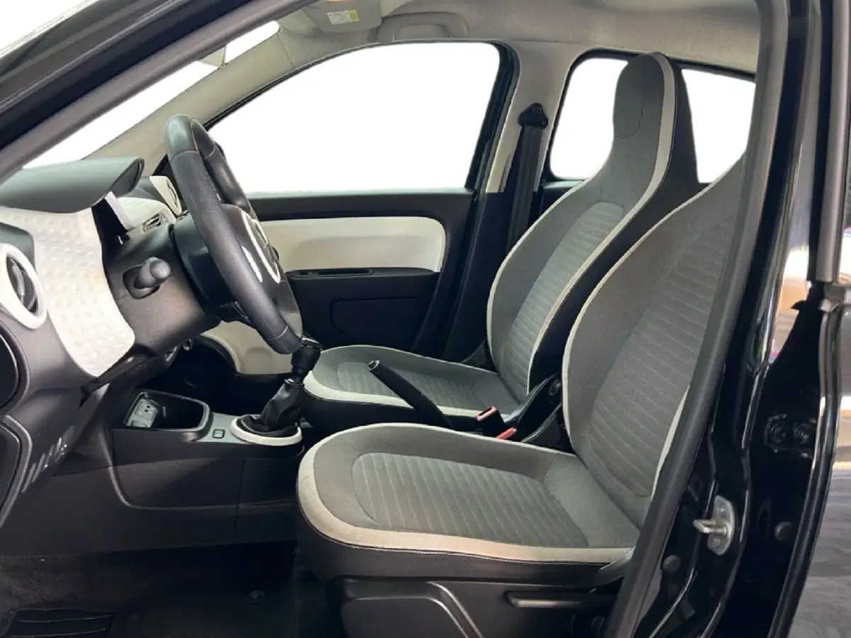 Renault Twingo usata a Roma (14)