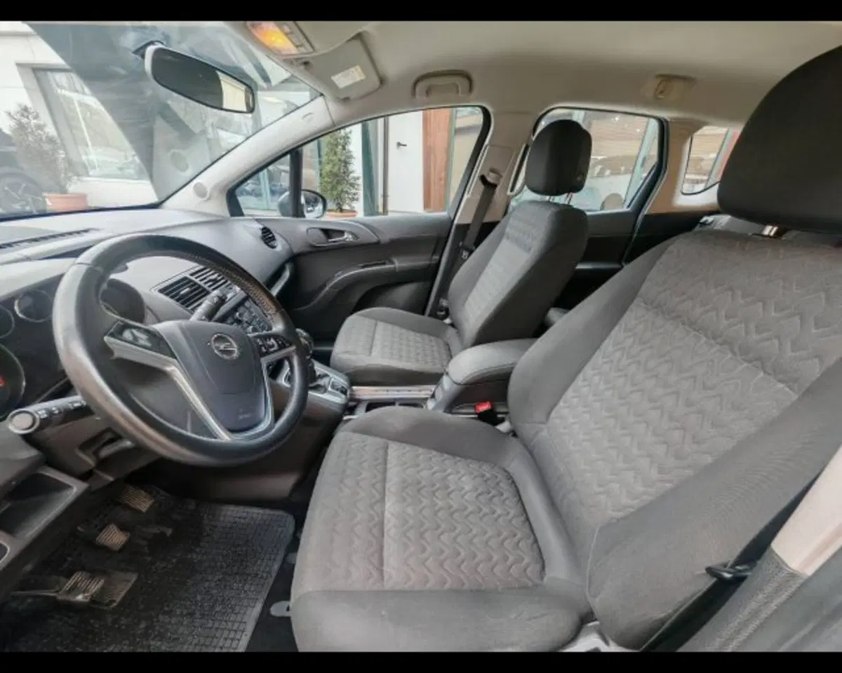 Opel Meriva usata a Potenza (10)