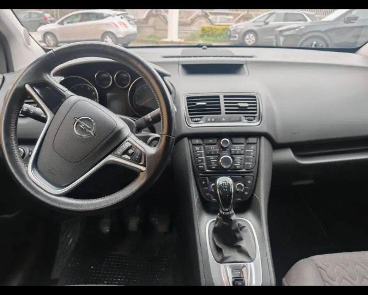Opel Meriva usata a Potenza (15)