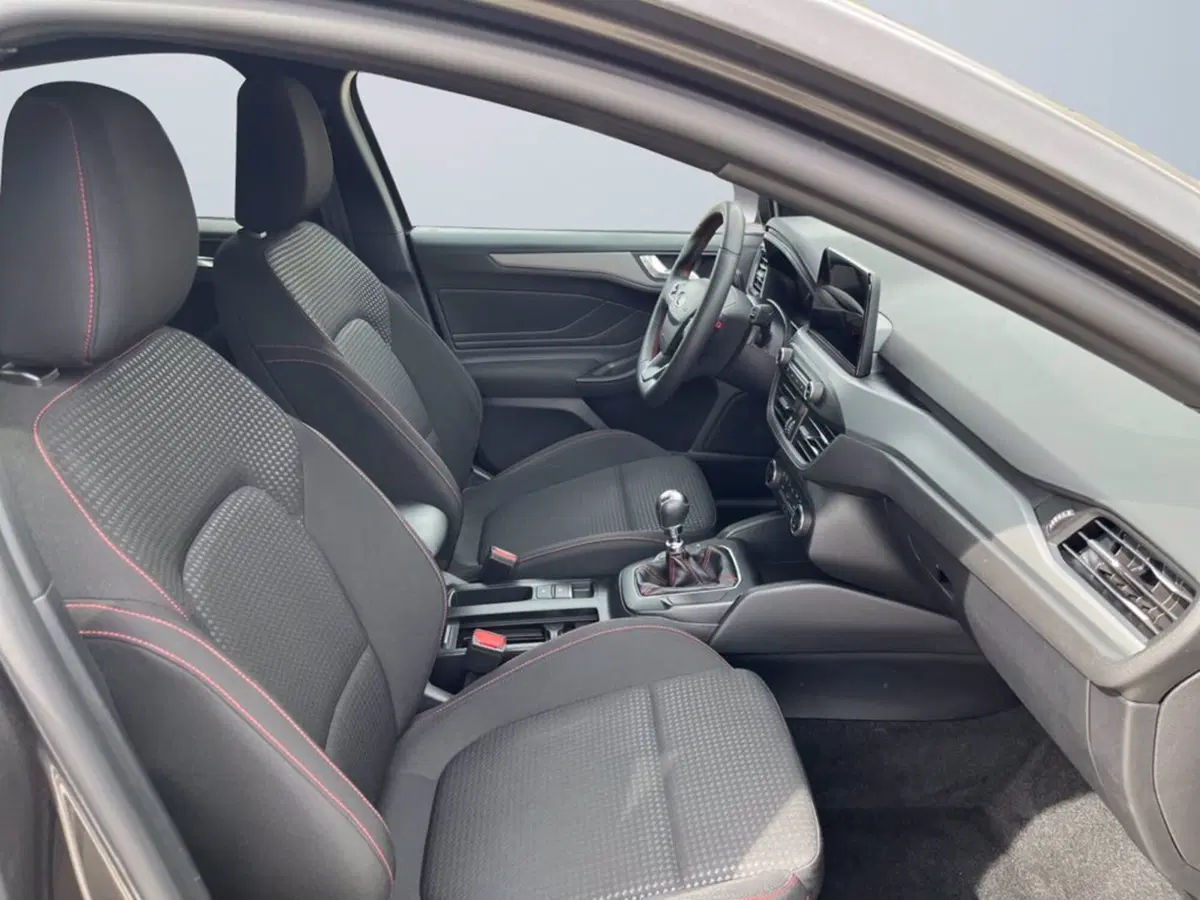 Ford Focus usata a Milano (16)