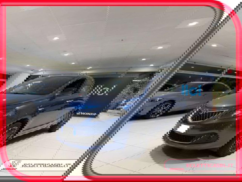 Lancia Ypsilon usata a Savona