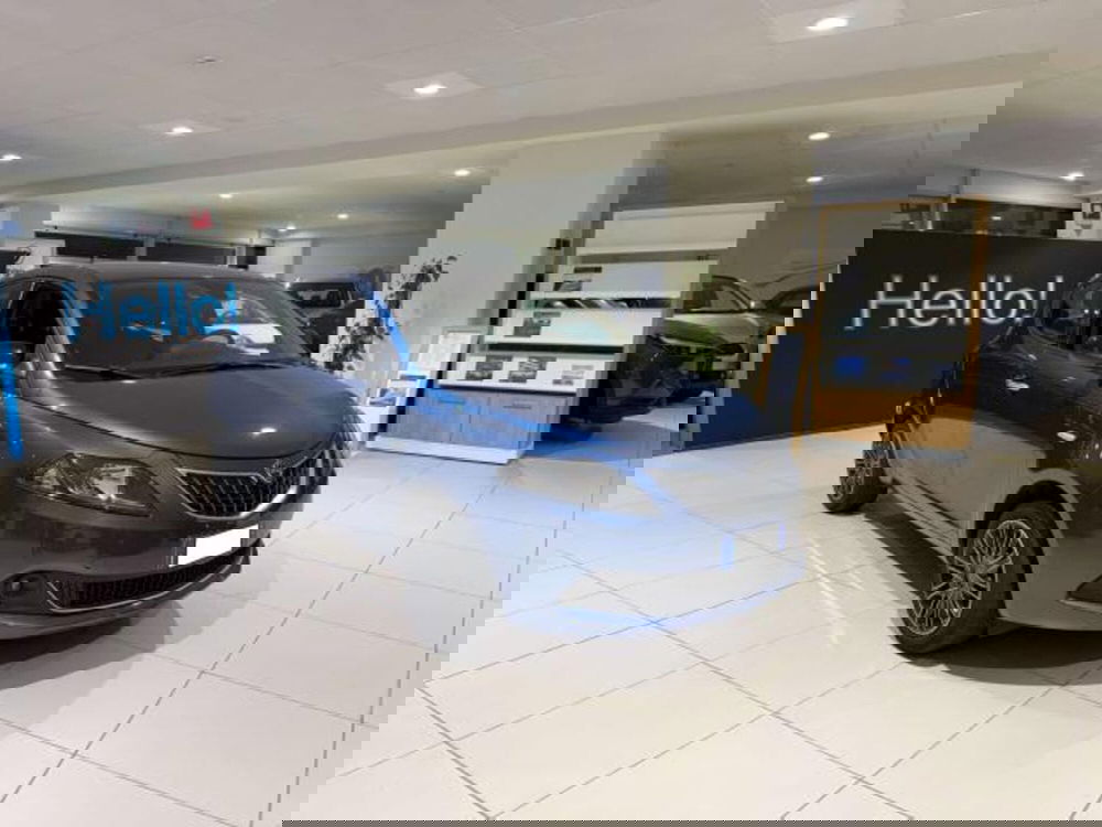 Lancia Ypsilon usata a Savona (4)