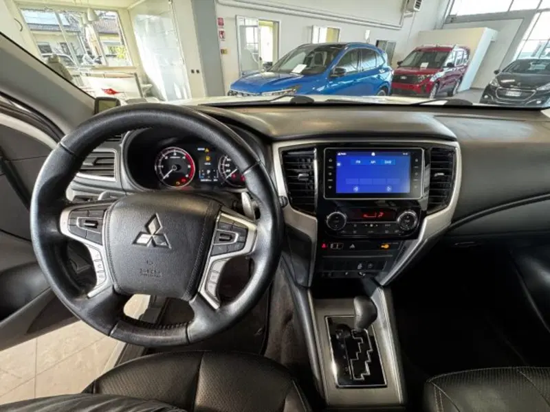 Mitsubishi L200 usata a Bologna (12)