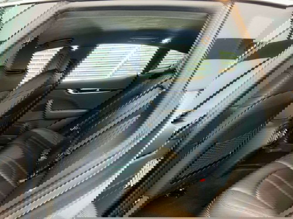 Maserati Levante usata a Torino (11)