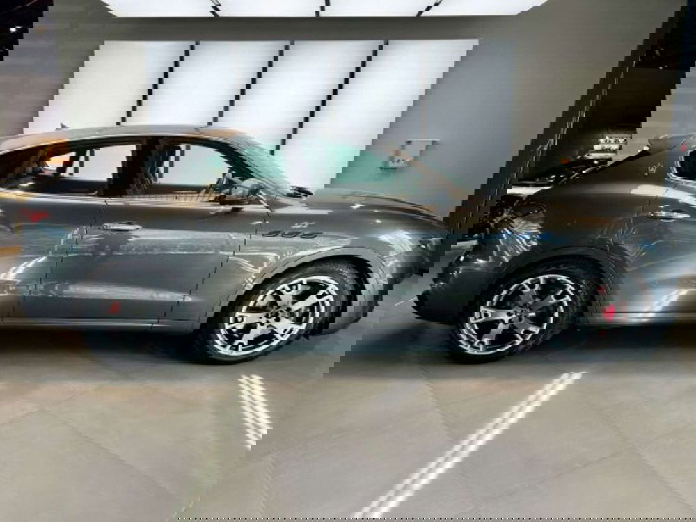 Maserati Levante usata a Torino (5)