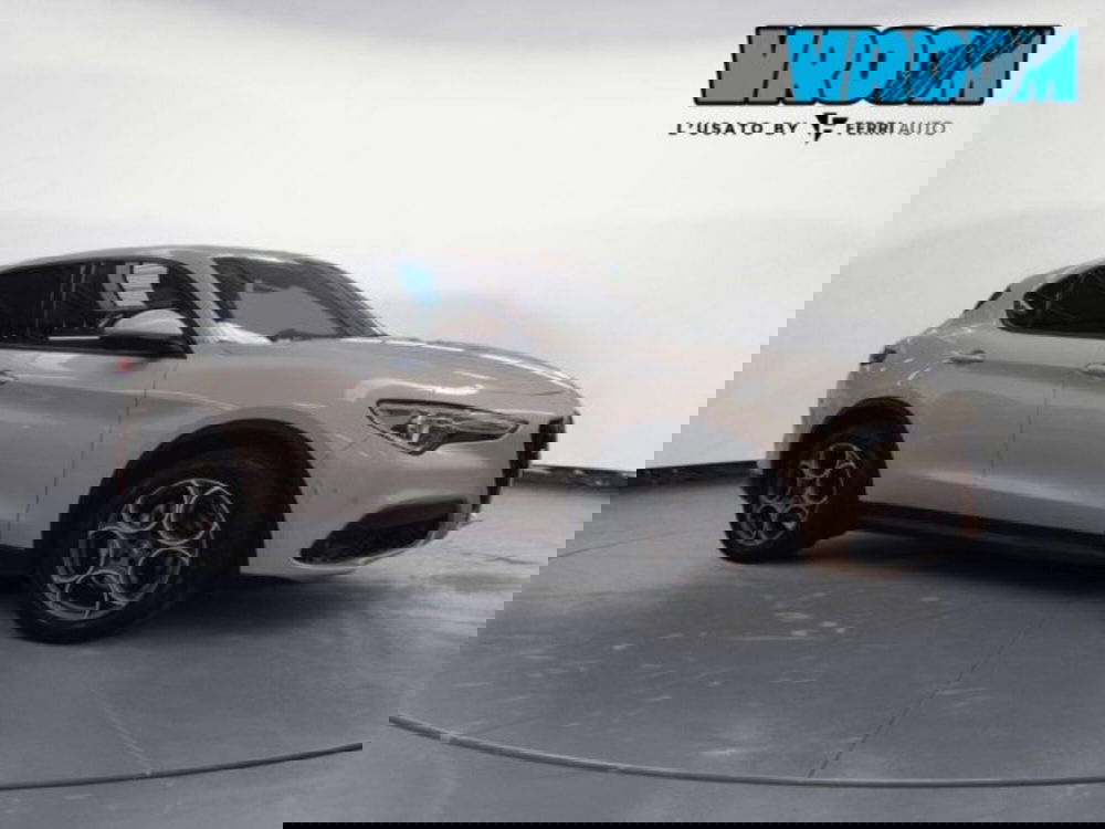Alfa Romeo Stelvio usata a Padova (3)