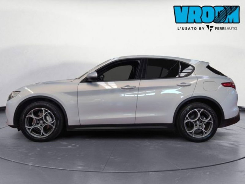 Alfa Romeo Stelvio usata a Padova (5)