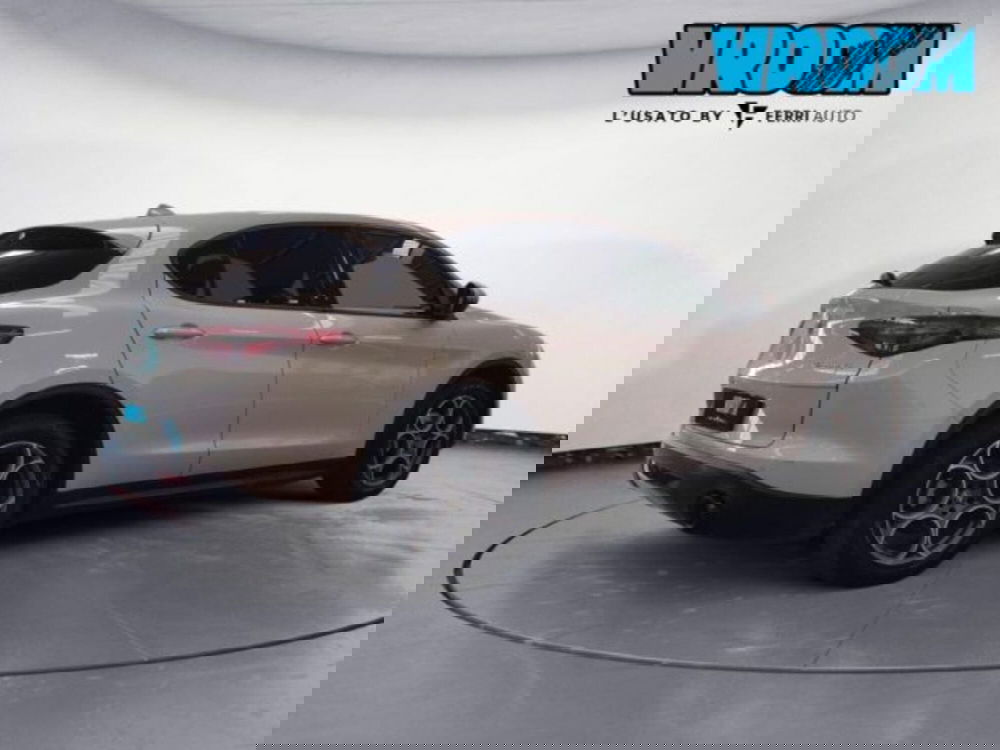 Alfa Romeo Stelvio usata a Padova (6)