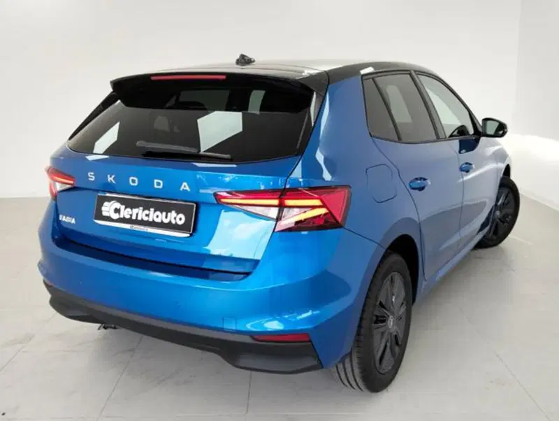 Skoda Fabia nuova a Como (2)