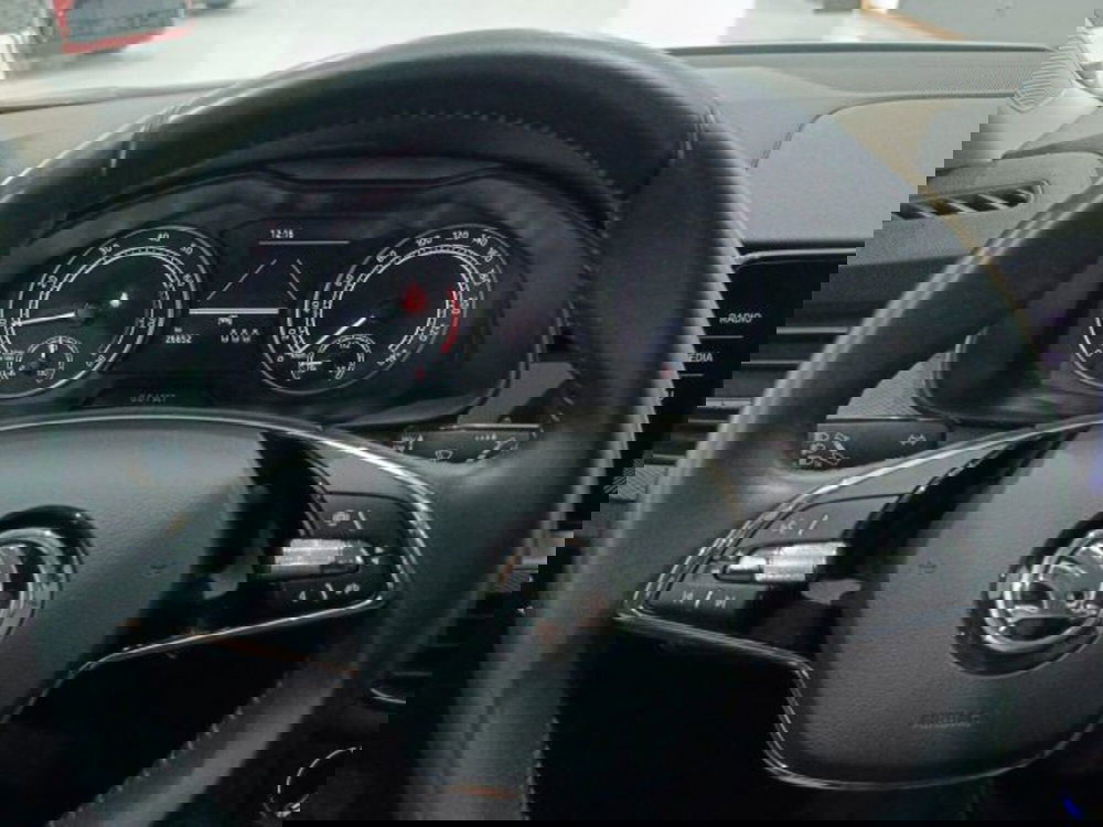 Skoda Kamiq usata a Catania (17)