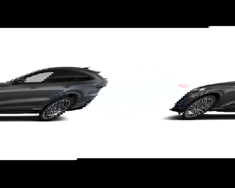 Audi Q5 Sportback nuova a Treviso (3)