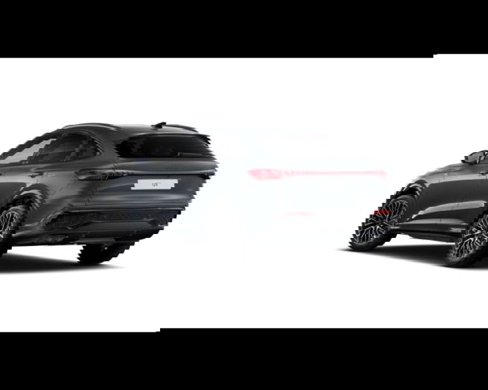 Audi Q5 Sportback nuova a Treviso (4)