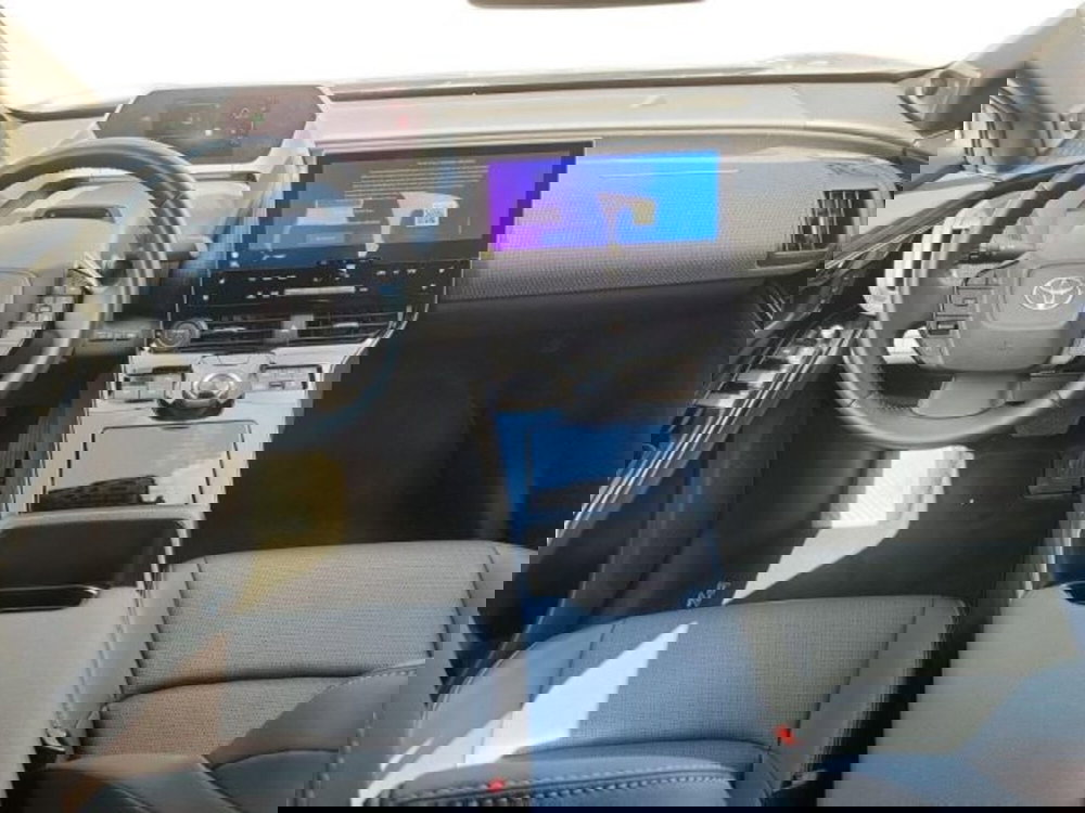 Toyota bZ4X usata a Roma (17)