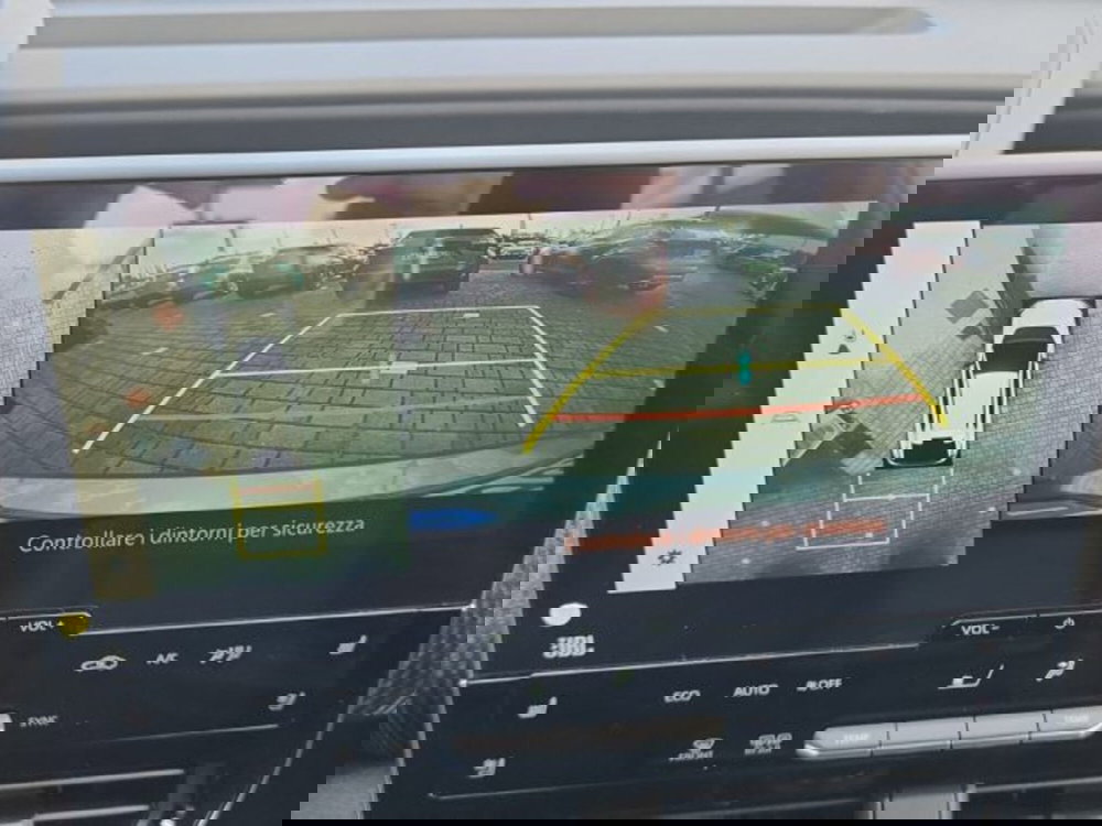 Toyota bZ4X usata a Roma (19)