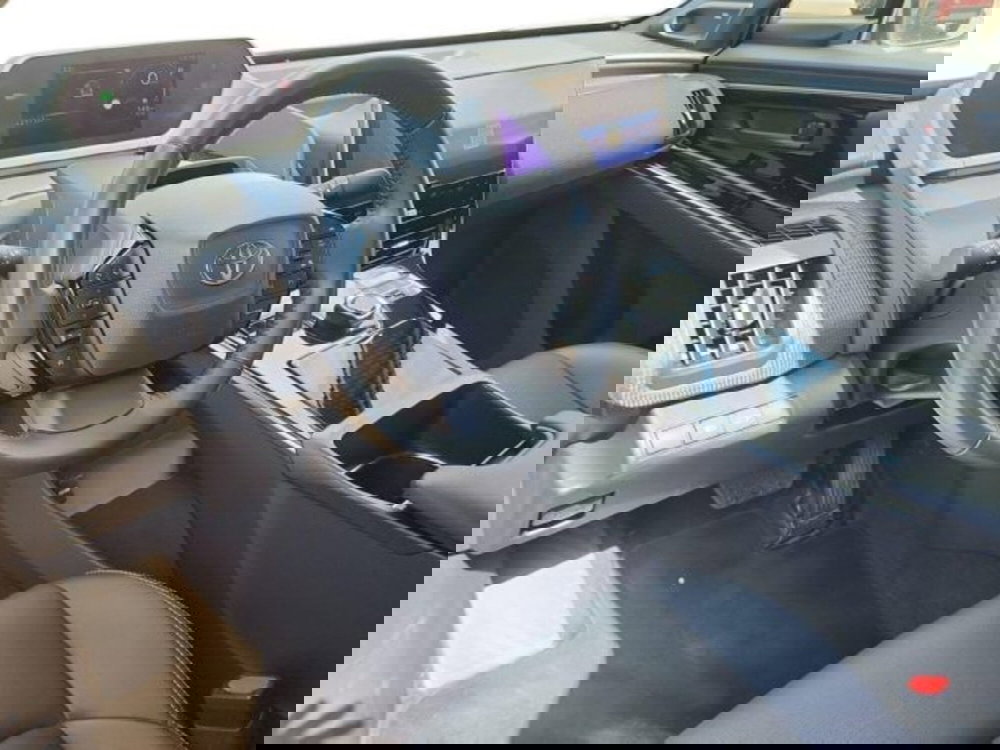 Toyota bZ4X usata a Roma (7)