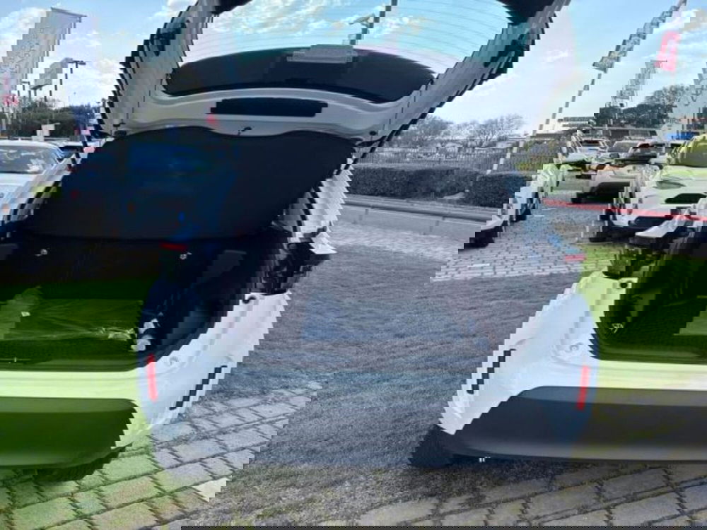 Toyota Yaris Cross usata a Roma (6)