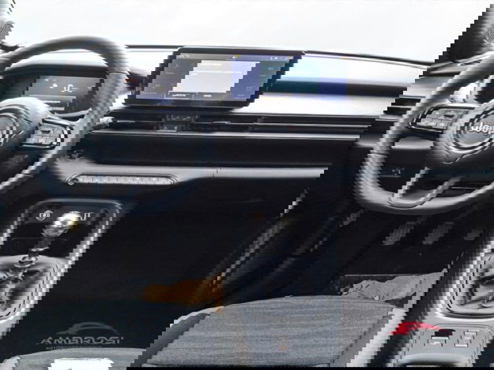 Jeep Avenger nuova a Perugia (15)