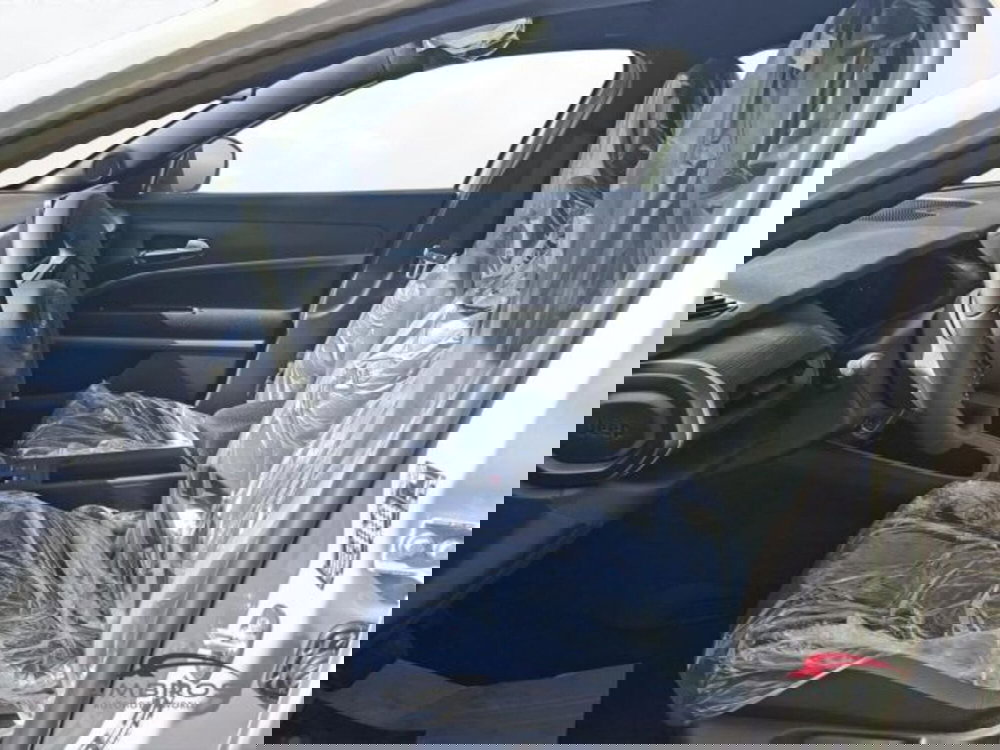 Jeep Avenger nuova a Perugia (10)