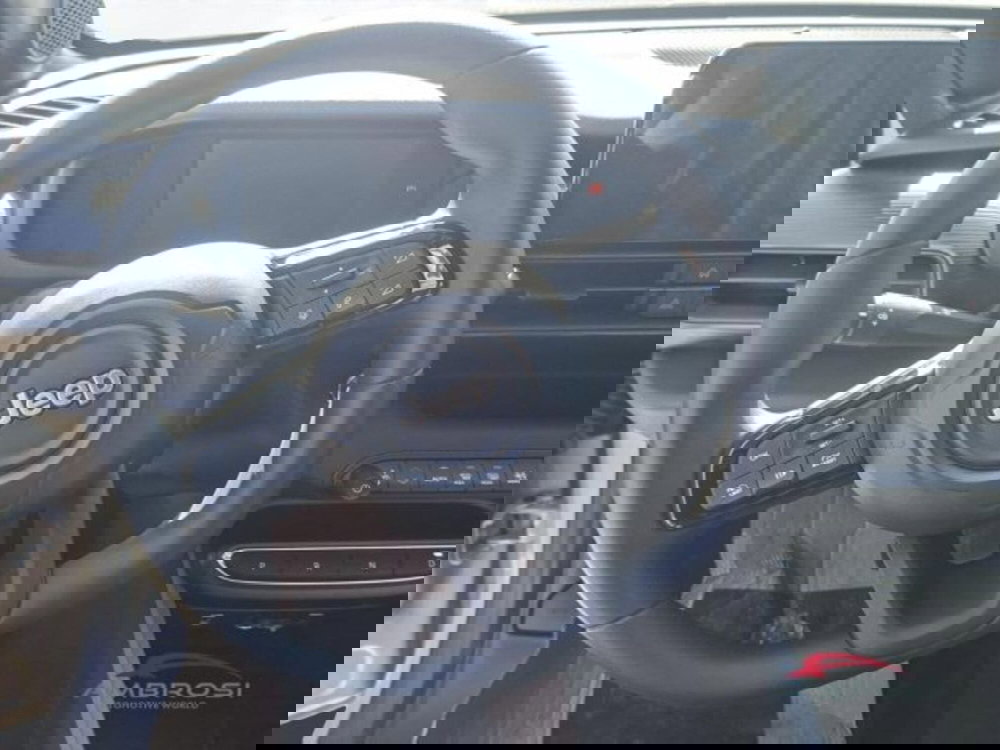 Jeep Avenger nuova a Perugia (14)