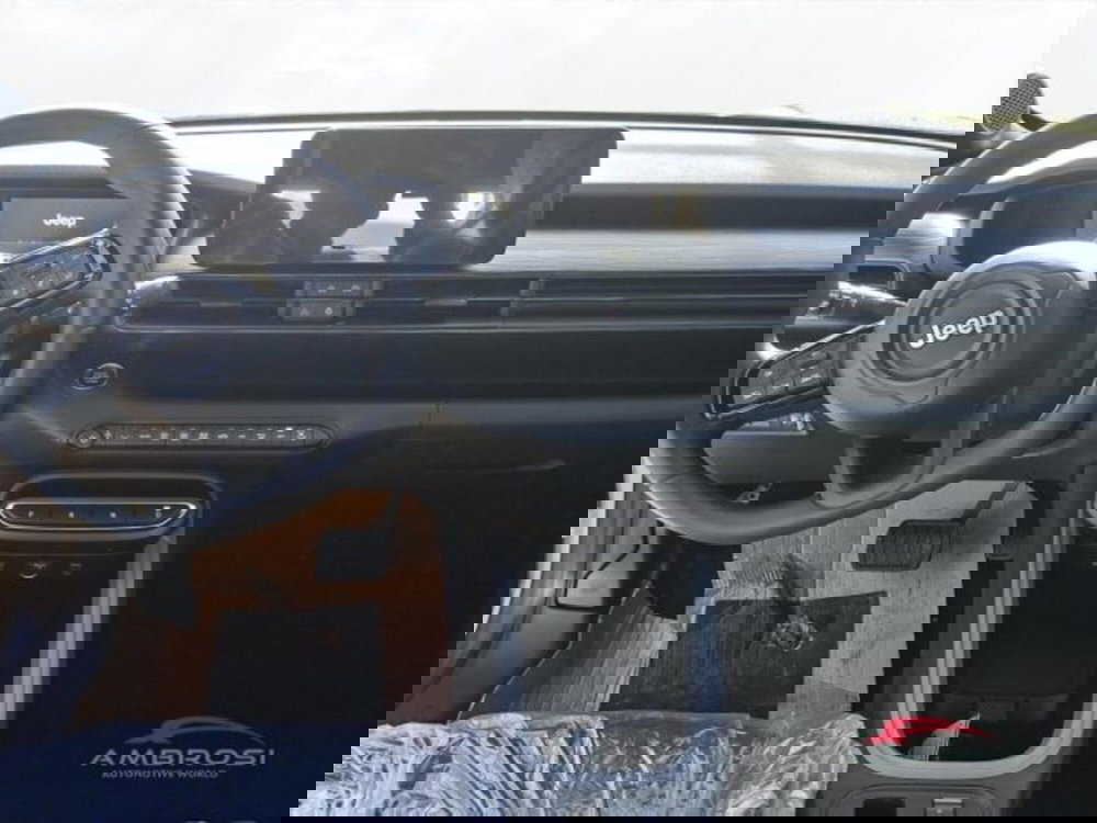 Jeep Avenger nuova a Perugia (15)